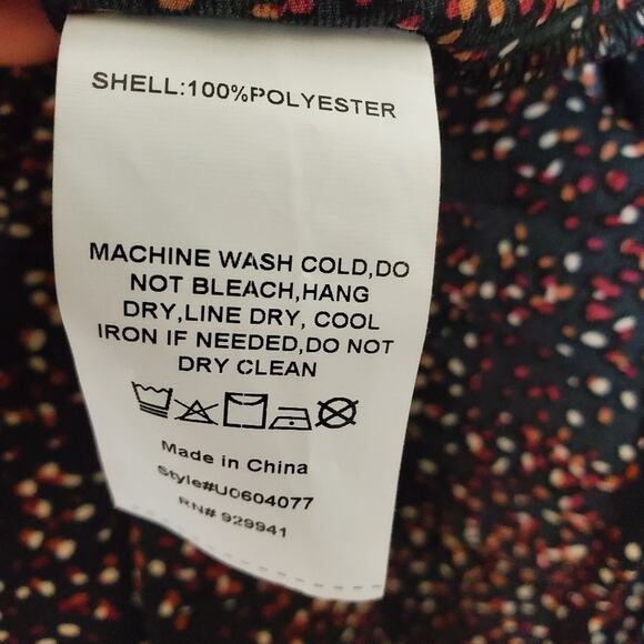 Suzanne Betro abstract pleated dress with tie backs Size medium  New with tags - Picture 3 of 9